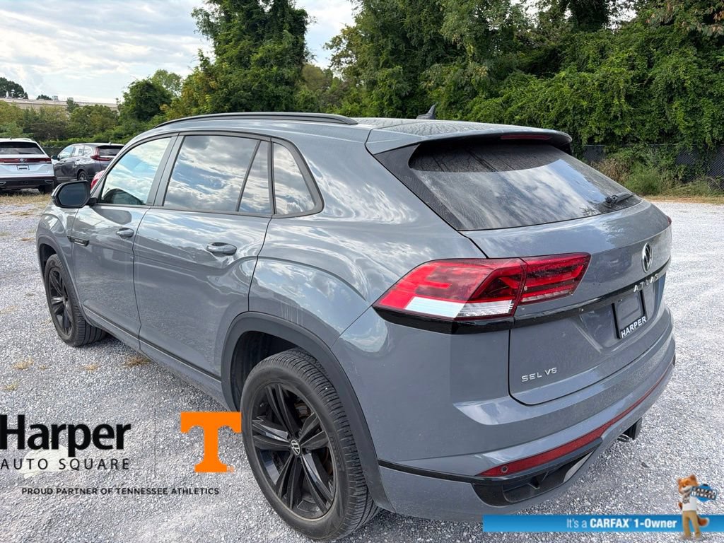 Used 2023 Volkswagen Atlas Cross Sport SEL R-Line AWD/4WD image 3