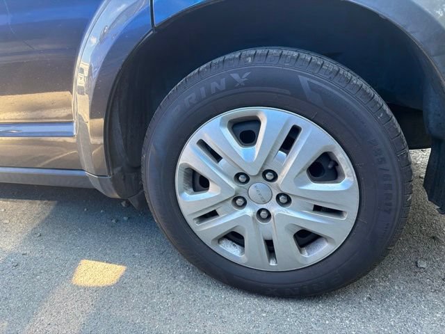 Used 2018 Dodge Journey SE FWD image 9