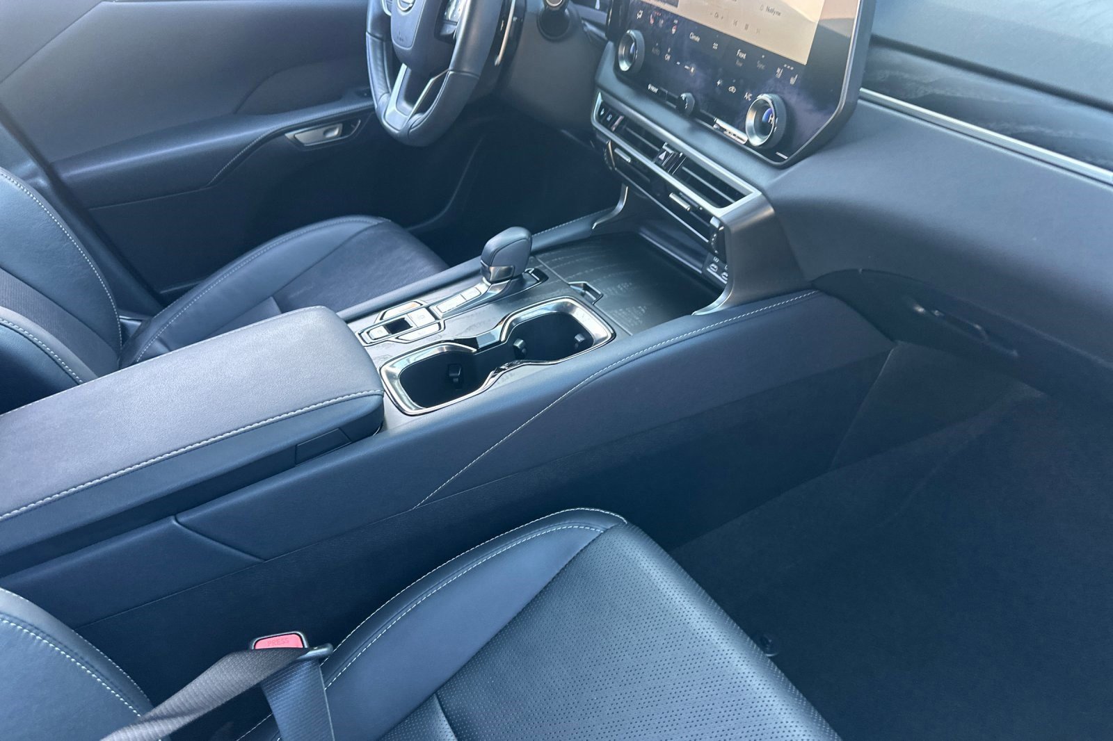 Used 2024 Lexus RX 350 FWD image 31