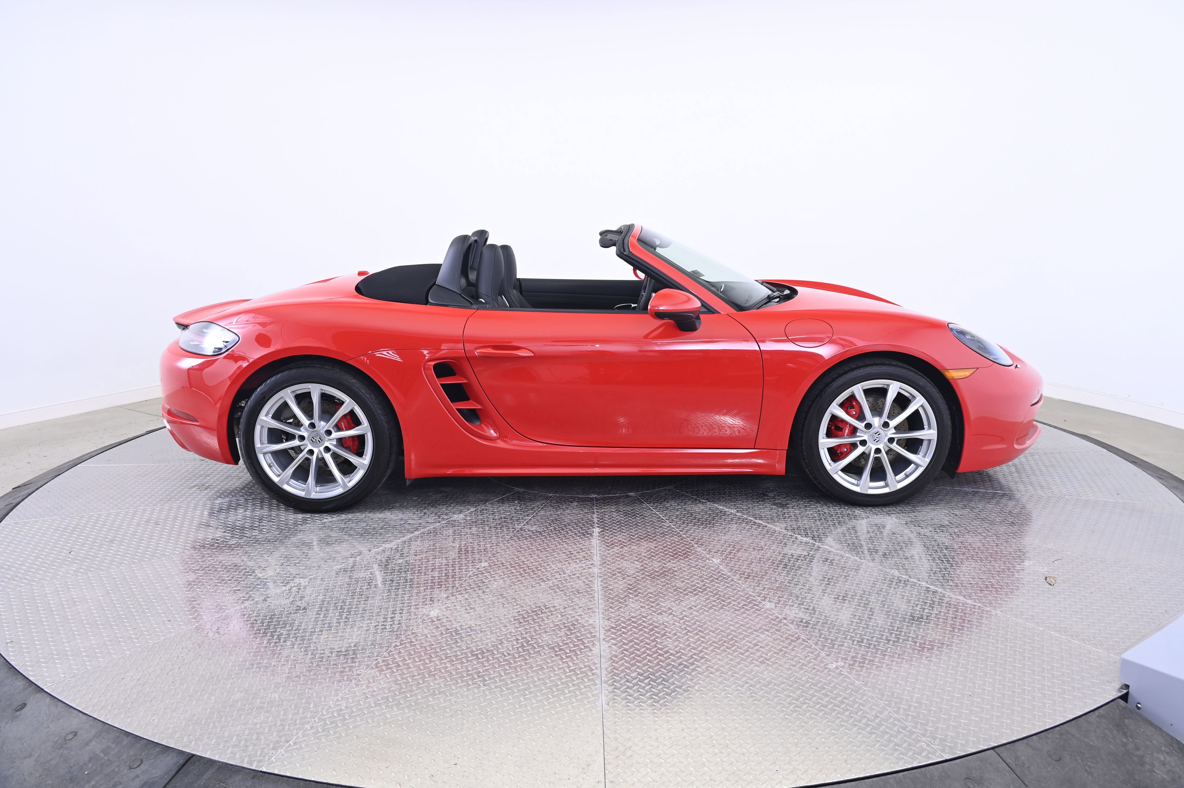 Certified 2025 Porsche 718 Boxster S image 8