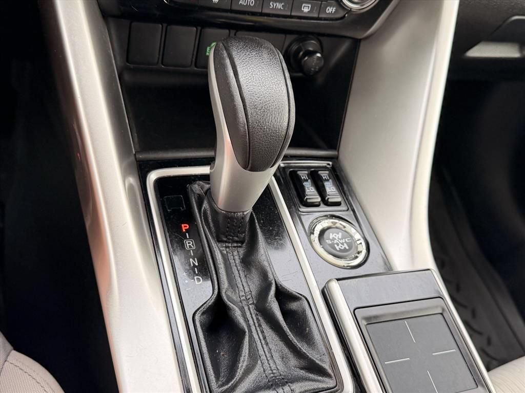 Used 2018 Mitsubishi Eclipse Cross AWD image 22