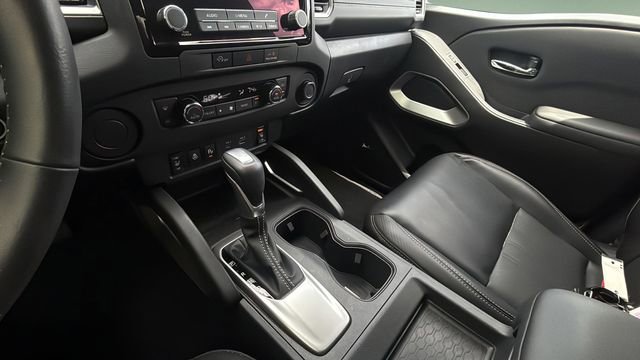 Used 2024 Nissan Frontier SL w/ Technology Package RWD image 15