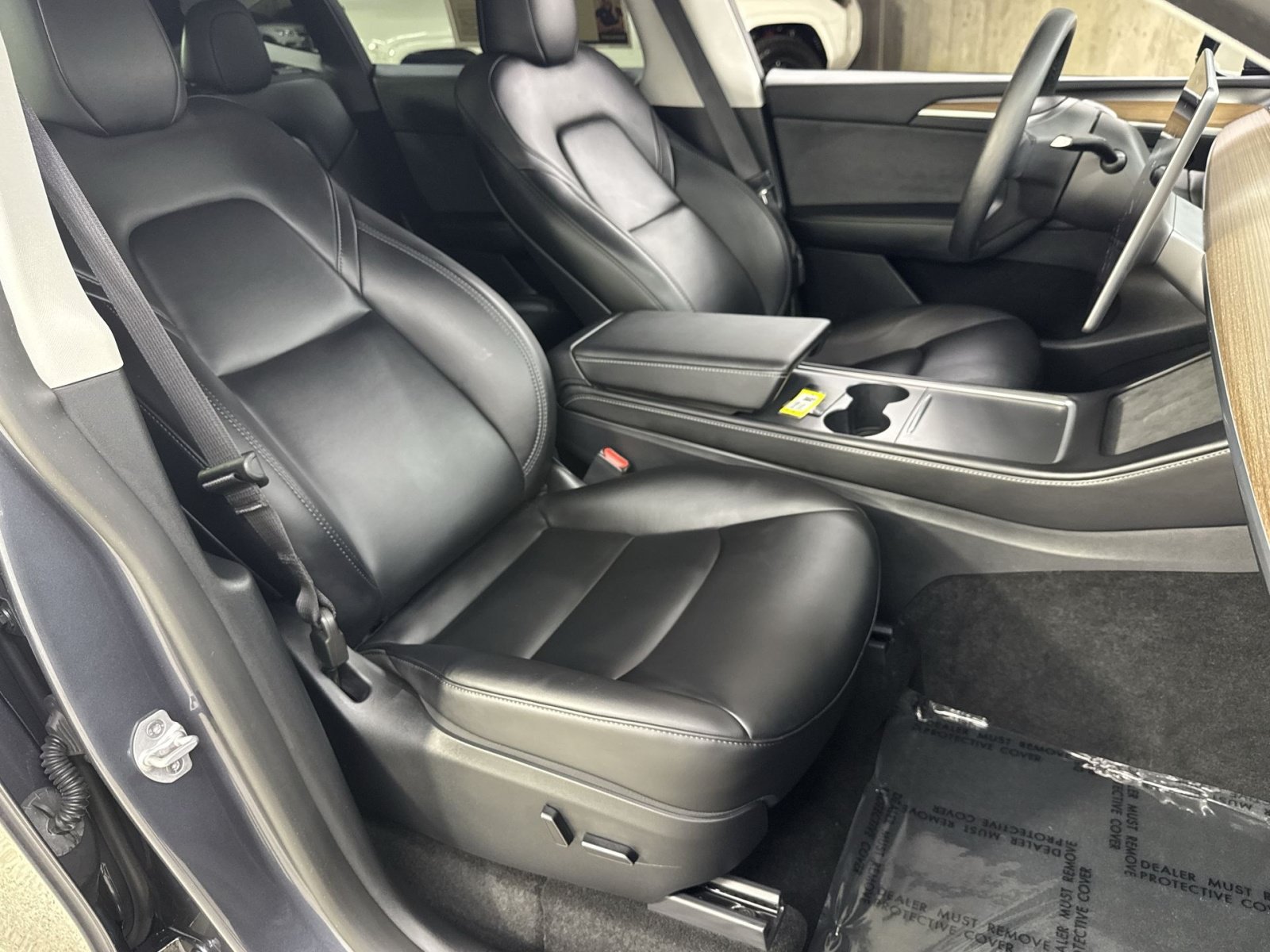 Used 2023 Tesla Model Y Long Range AWD/4WD image 40