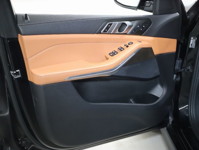 Used 2022 BMW X5 xDrive40i w/ M Sport Package AWD/4WD image 19