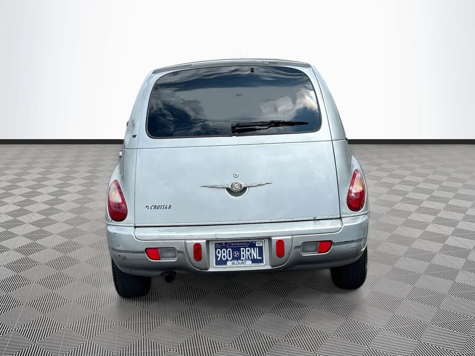 Used 2007 Chrysler PT Cruiser FWD image 6
