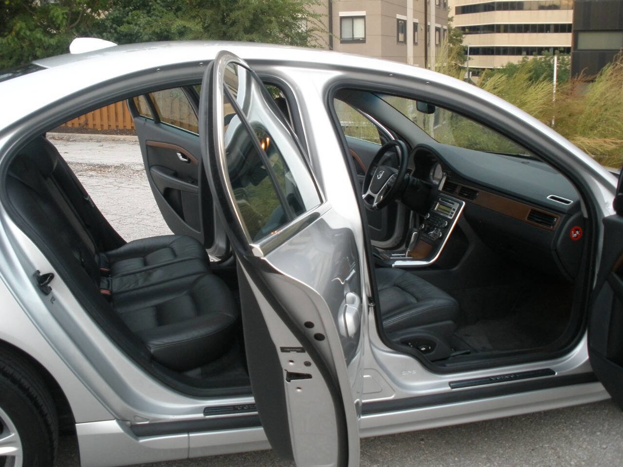 Used 2010 Volvo S80 3.2 image 20