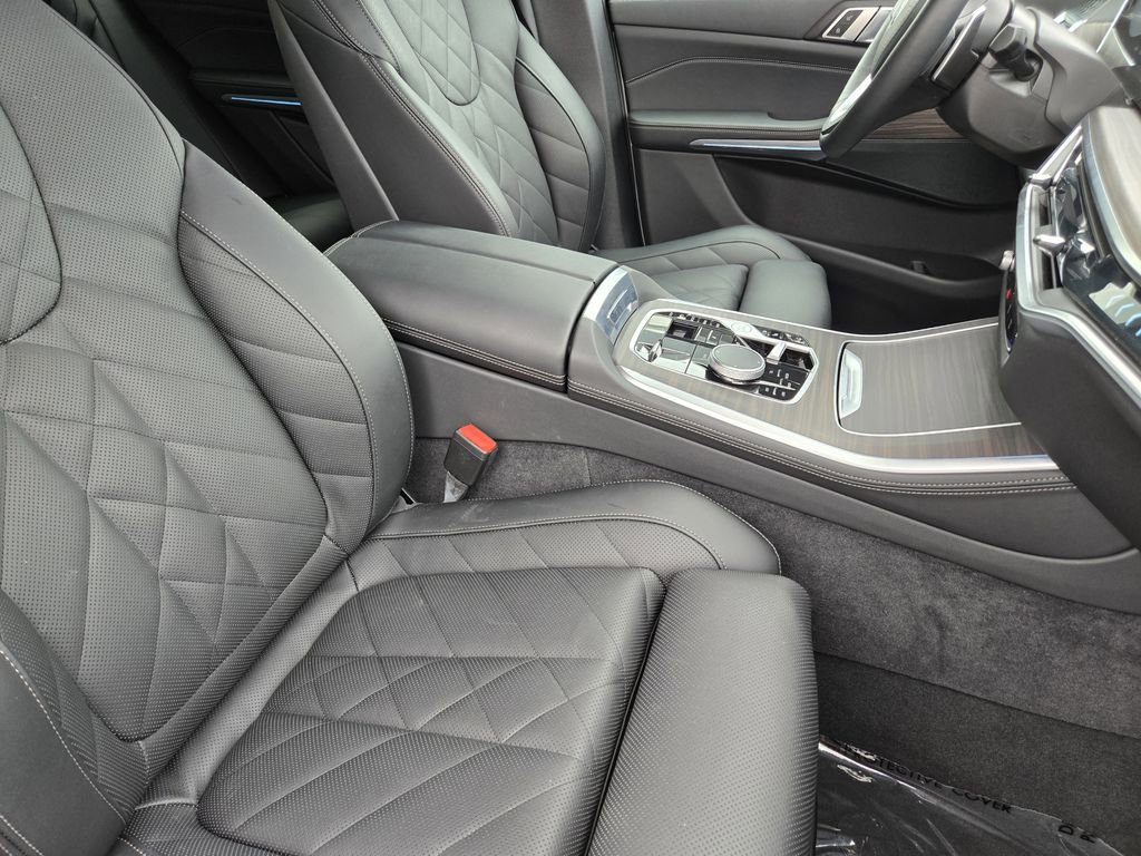 Certified 2025 BMW X5 xDrive50e w/ Parking Assistance Package image 15