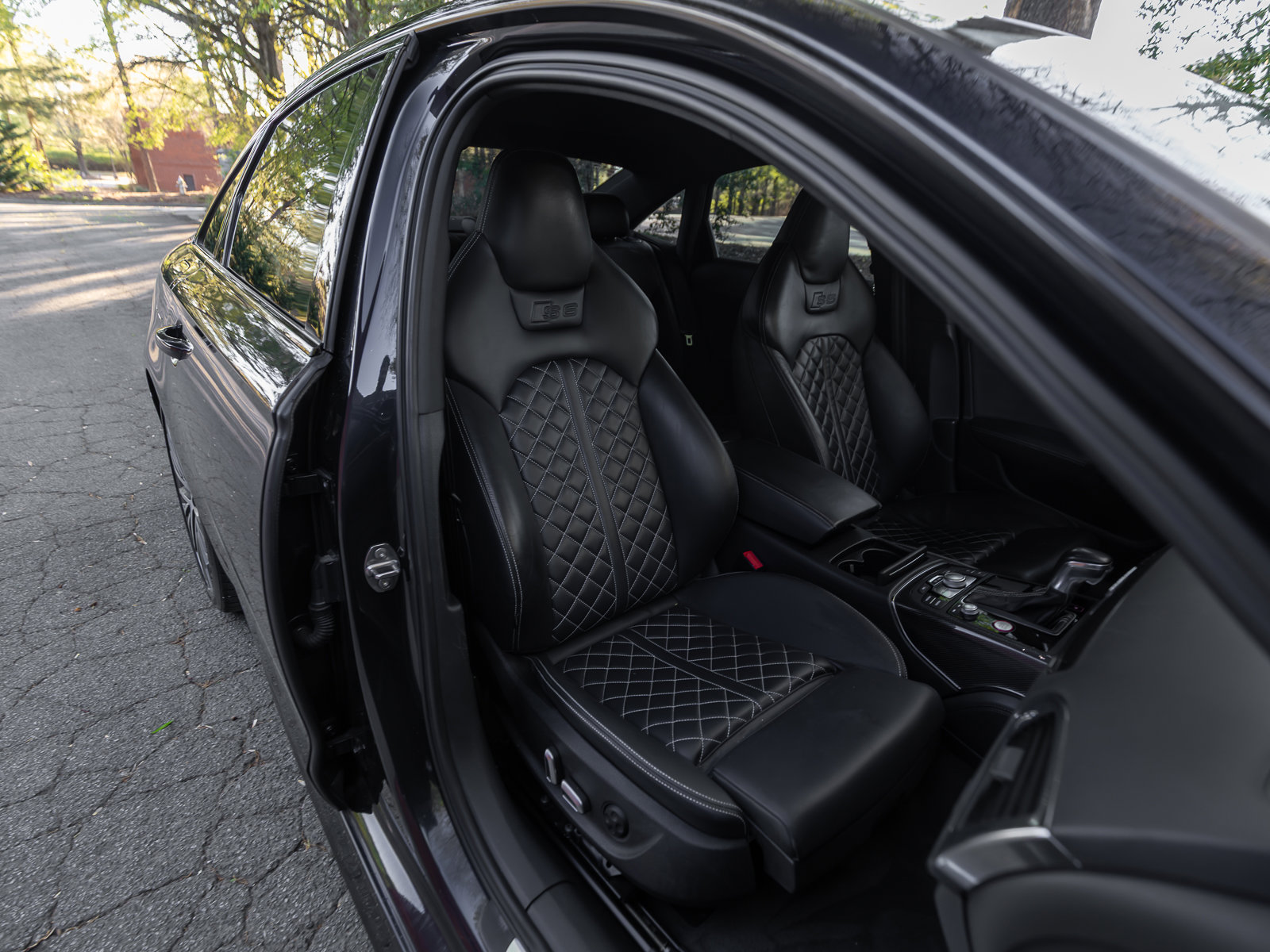 Used 2017 Audi S6 Premium Plus w/ S6 Sport Package image 13