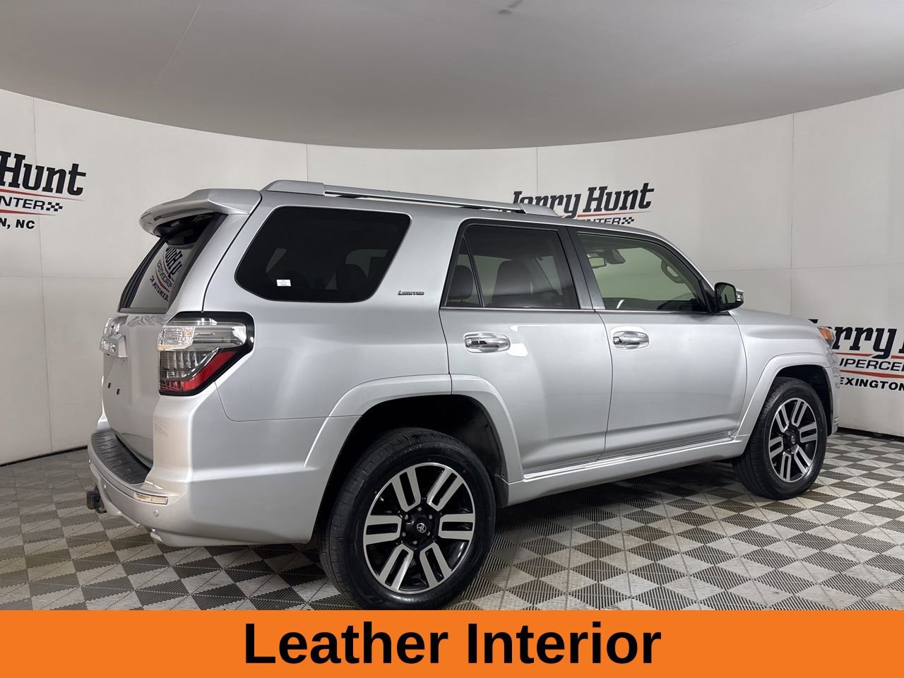 Used 2021 Toyota 4Runner Limited AWD/4WD image 6