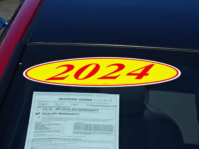 Used 2024 Toyota Prius FWD image 6