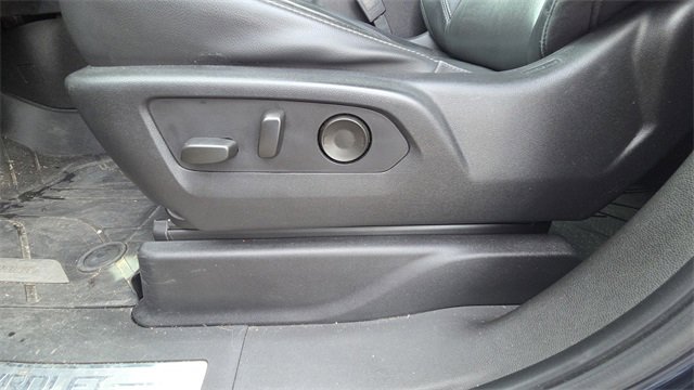 Used 2021 Chevrolet Tahoe LT w/ LT Signature Package image 23