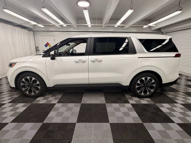 Certified 2024 Kia Carnival EX FWD image 2
