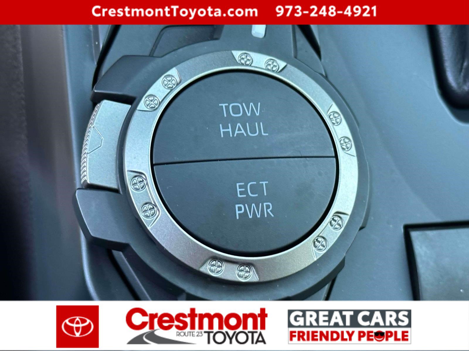 Certified 2025 Toyota Tacoma SR5 AWD/4WD image 26