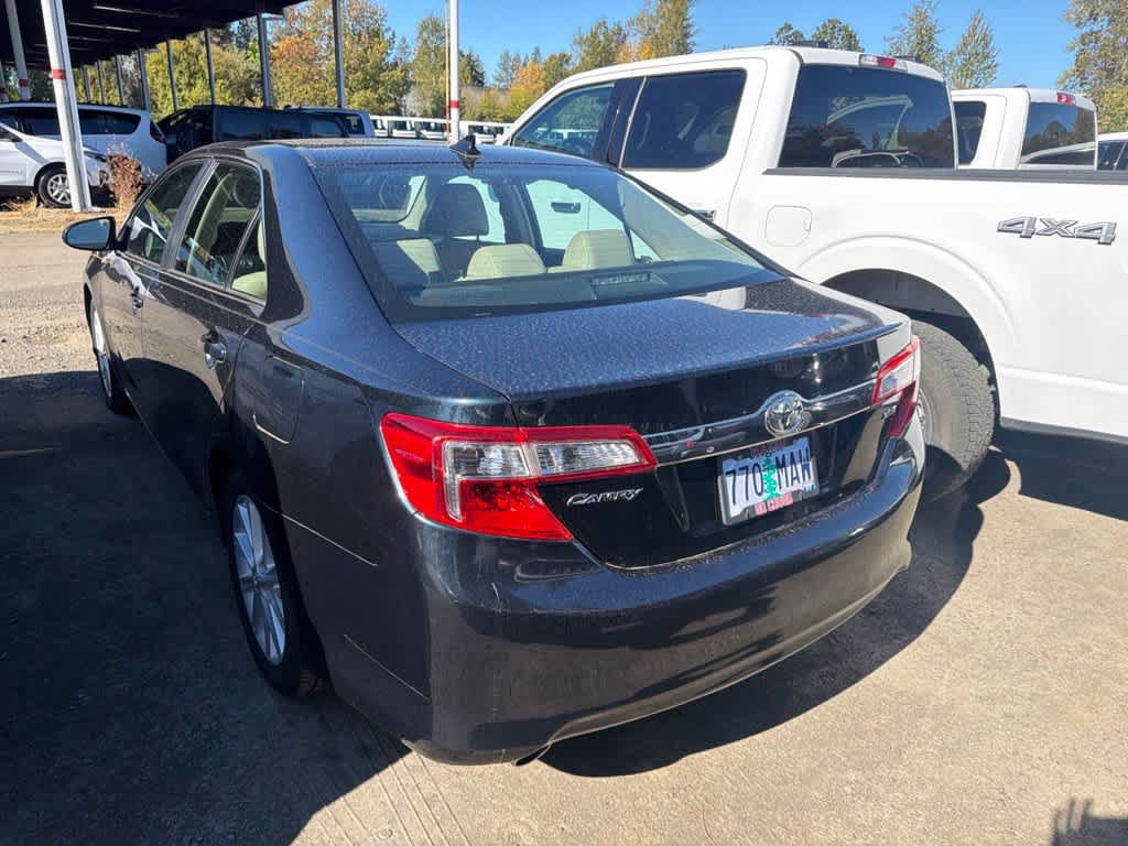 Used 2013 Toyota Camry XLE FWD image 4