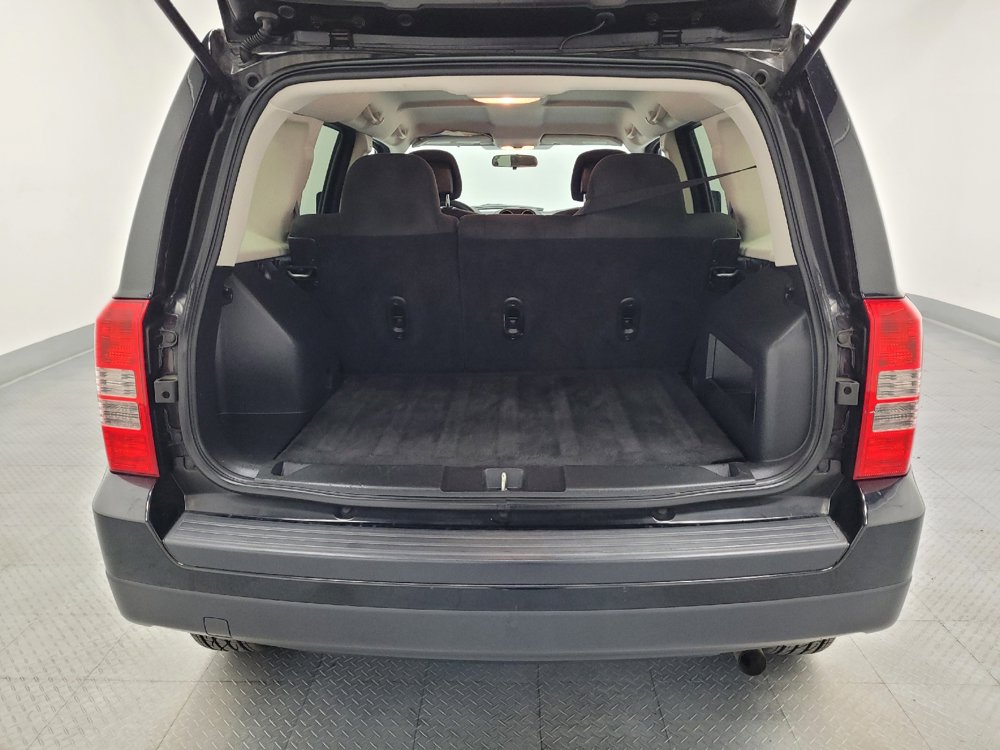 Used 2015 Jeep Patriot Sport FWD image 29