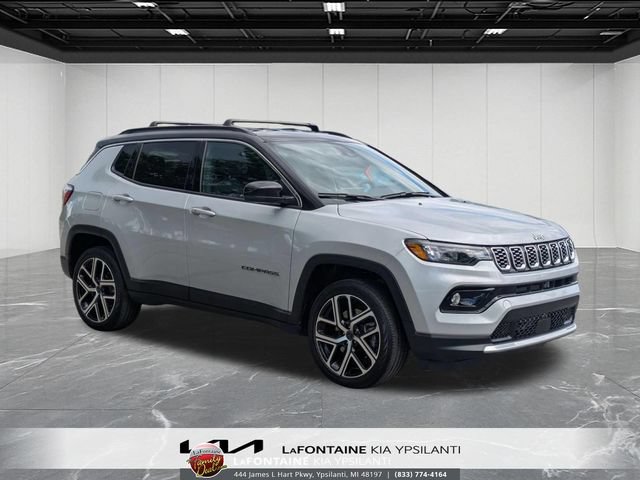 Used 2025 Jeep Compass Limited AWD/4WD image 7