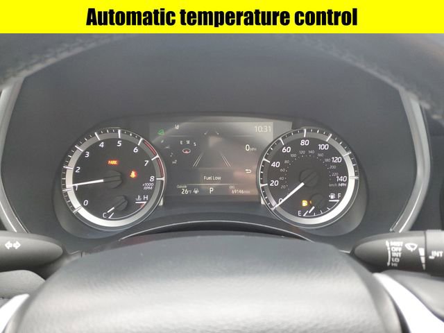 Used 2023 Toyota Highlander L image 13