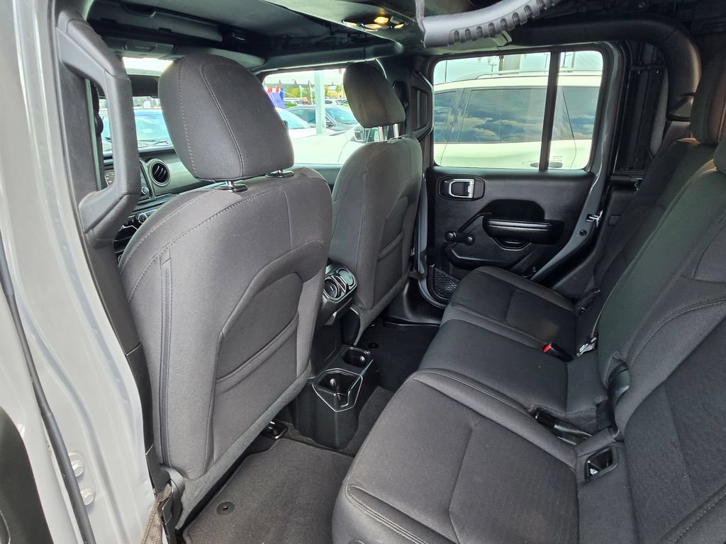 Used 2021 Jeep Gladiator Sport w/ Trailer Tow Package AWD/4WD image 11