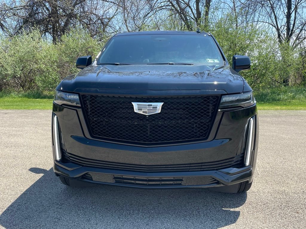 Used 2024 Cadillac Escalade Sport w/ LPO, ONYX Package AWD/4WD image 8