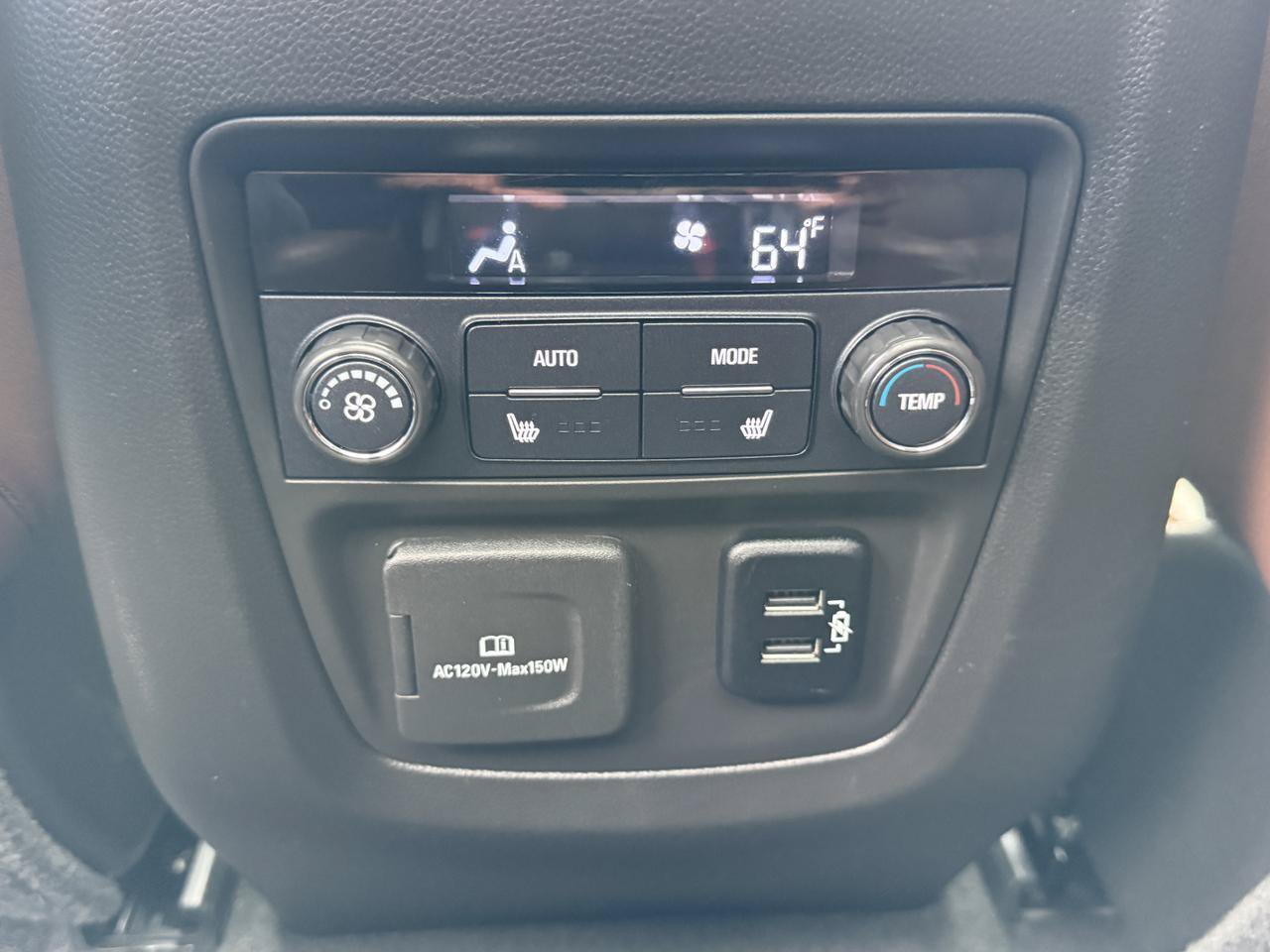 Used 2018 Buick Enclave Avenir w/ Avenir Technology Package AWD/4WD image 17