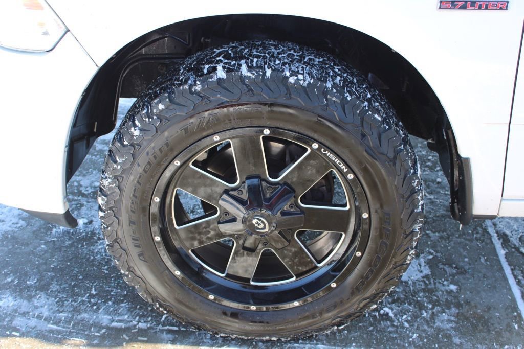 Used 2014 RAM 1500 Express image 12