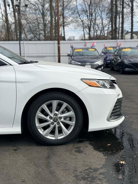 Used 2023 Toyota Camry LE FWD image 4