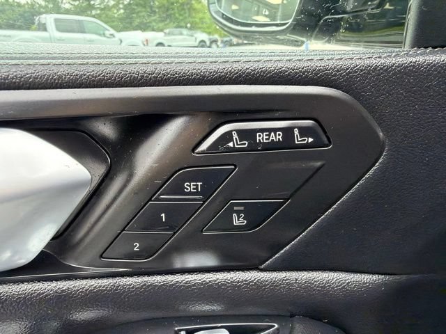 Used 2020 BMW X7 xDrive40i w/ M Sport Package AWD/4WD image 20