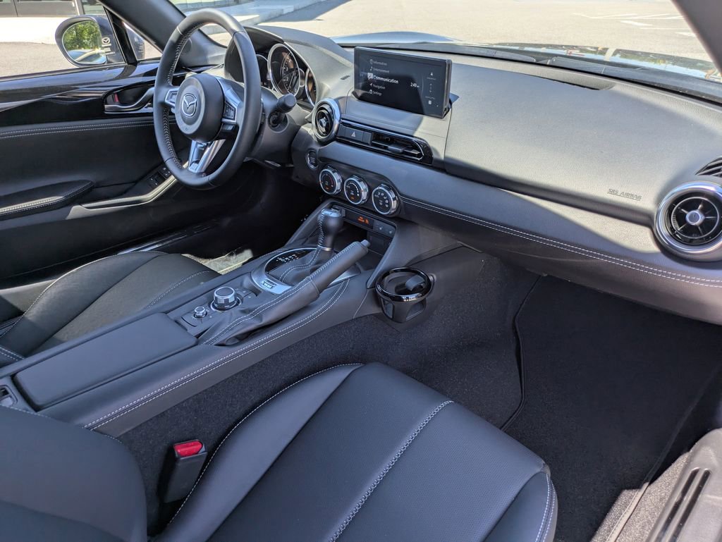 New 2026 MAZDA MX-5 Miata RF Grand Touring RWD image 27