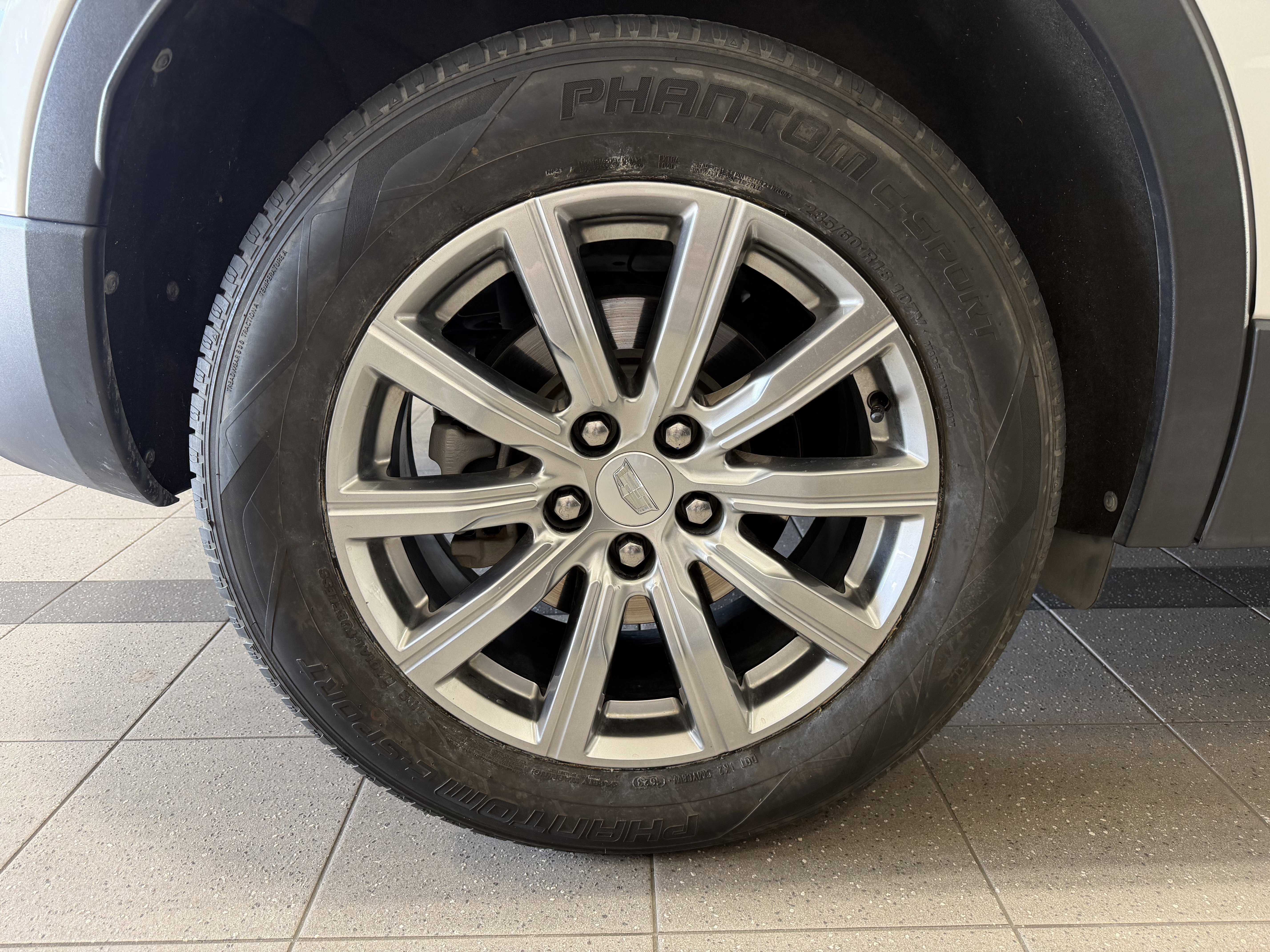 Used 2019 Cadillac XT4 Premium Luxury image 10