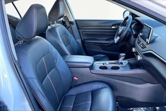 Used 2021 Nissan Altima 2.5 SR w/ SR Premium Package image 20