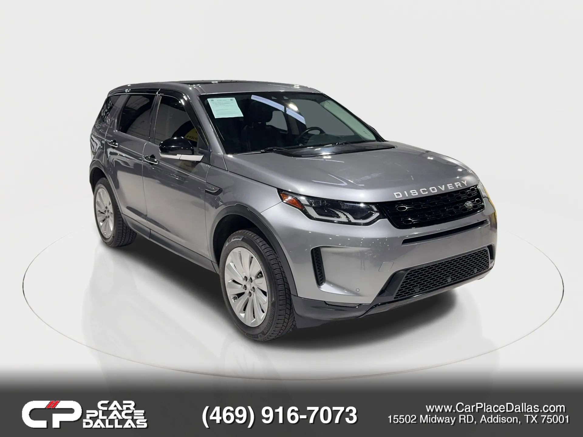 Used 2020 Land Rover Discovery Sport SE image 2