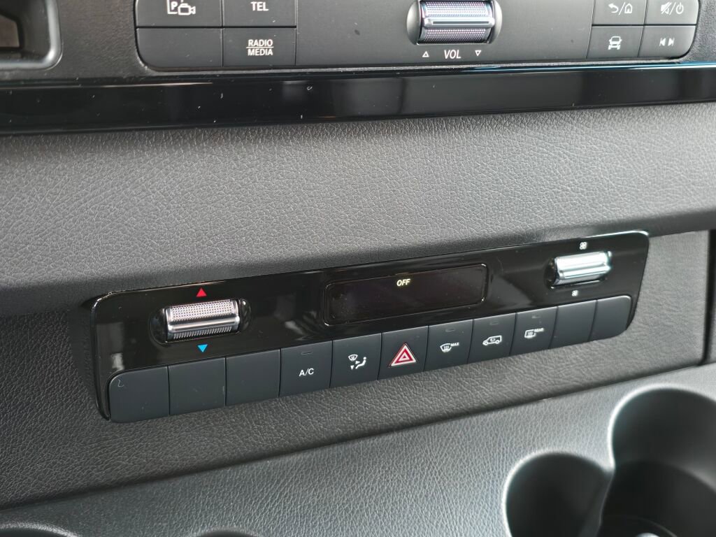 New 2026 Mercedes-Benz Sprinter 2500 image 38