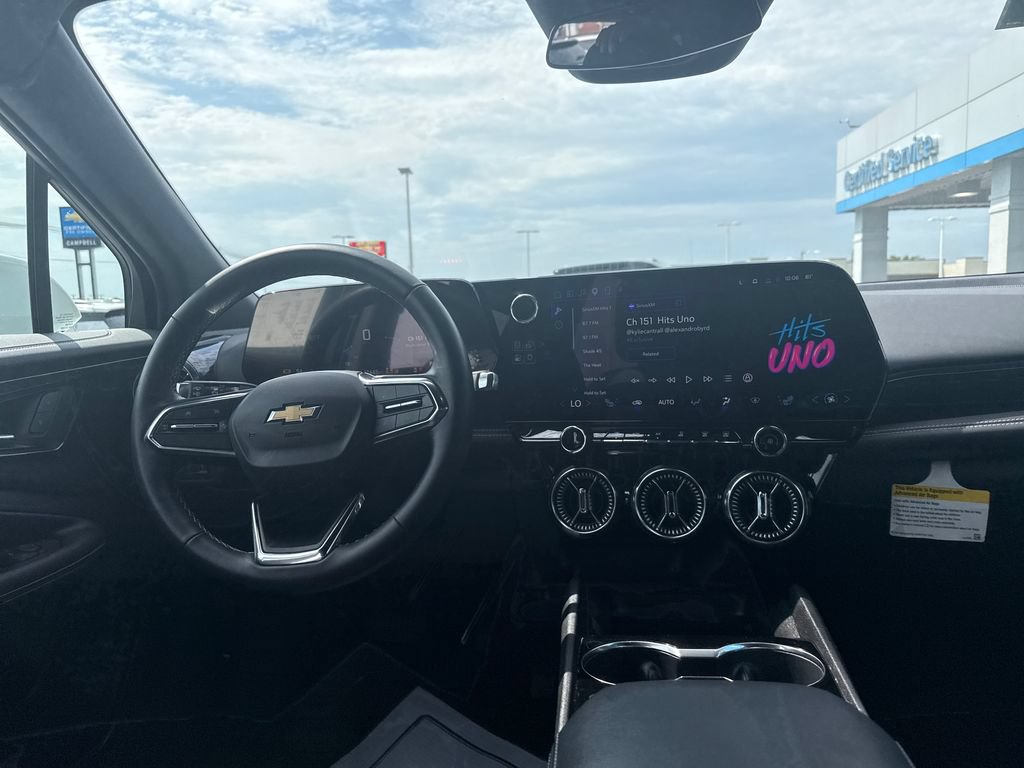 Used 2024 Chevrolet Blazer EV LT AWD/4WD image 15