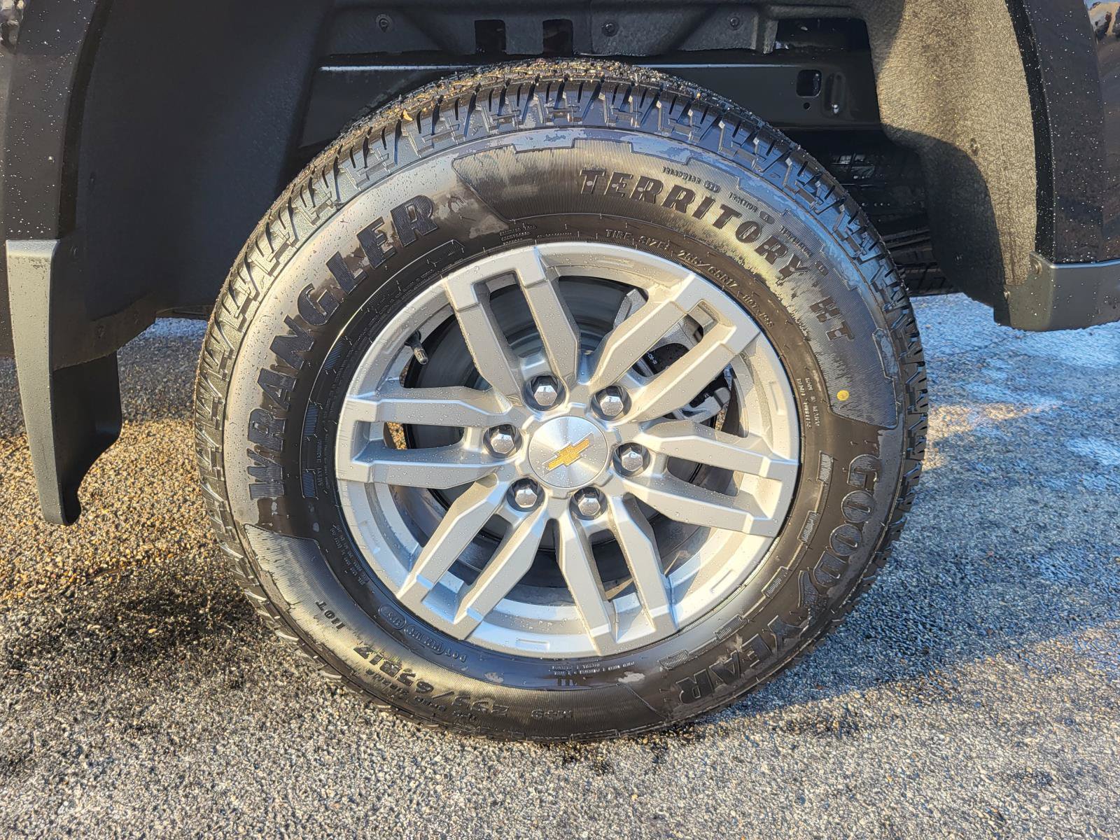 New 2026 Chevrolet Colorado LT RWD image 19