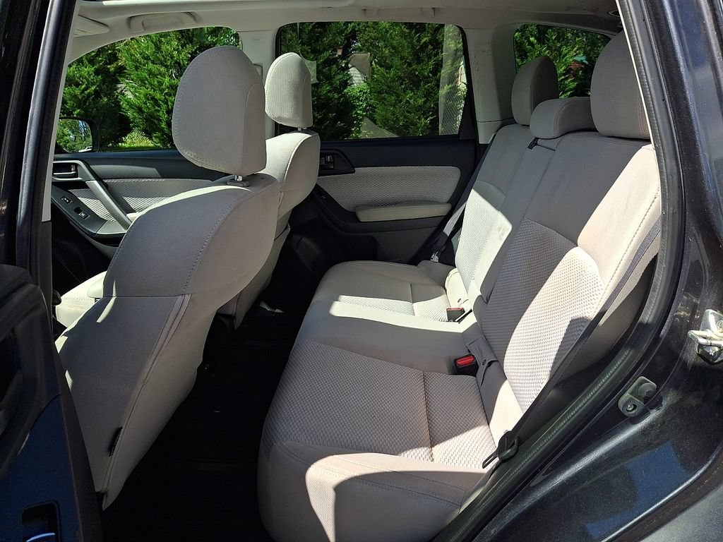 Used 2017 Subaru Forester 2.5i Premium AWD/4WD image 10