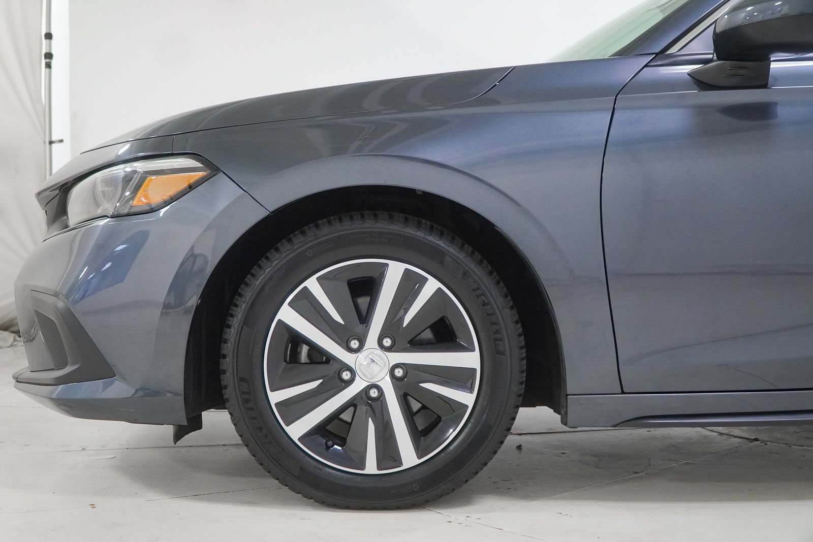 Used 2023 Honda Civic LX image 16