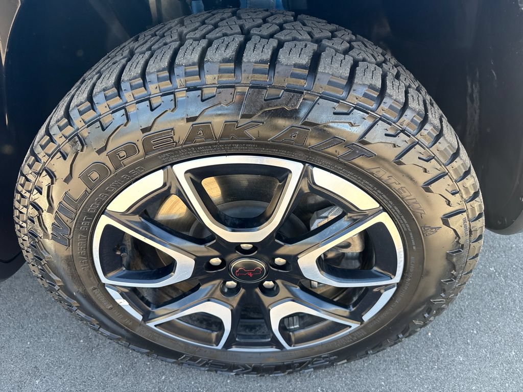 Used 2025 Jeep Compass Trailhawk AWD/4WD image 30