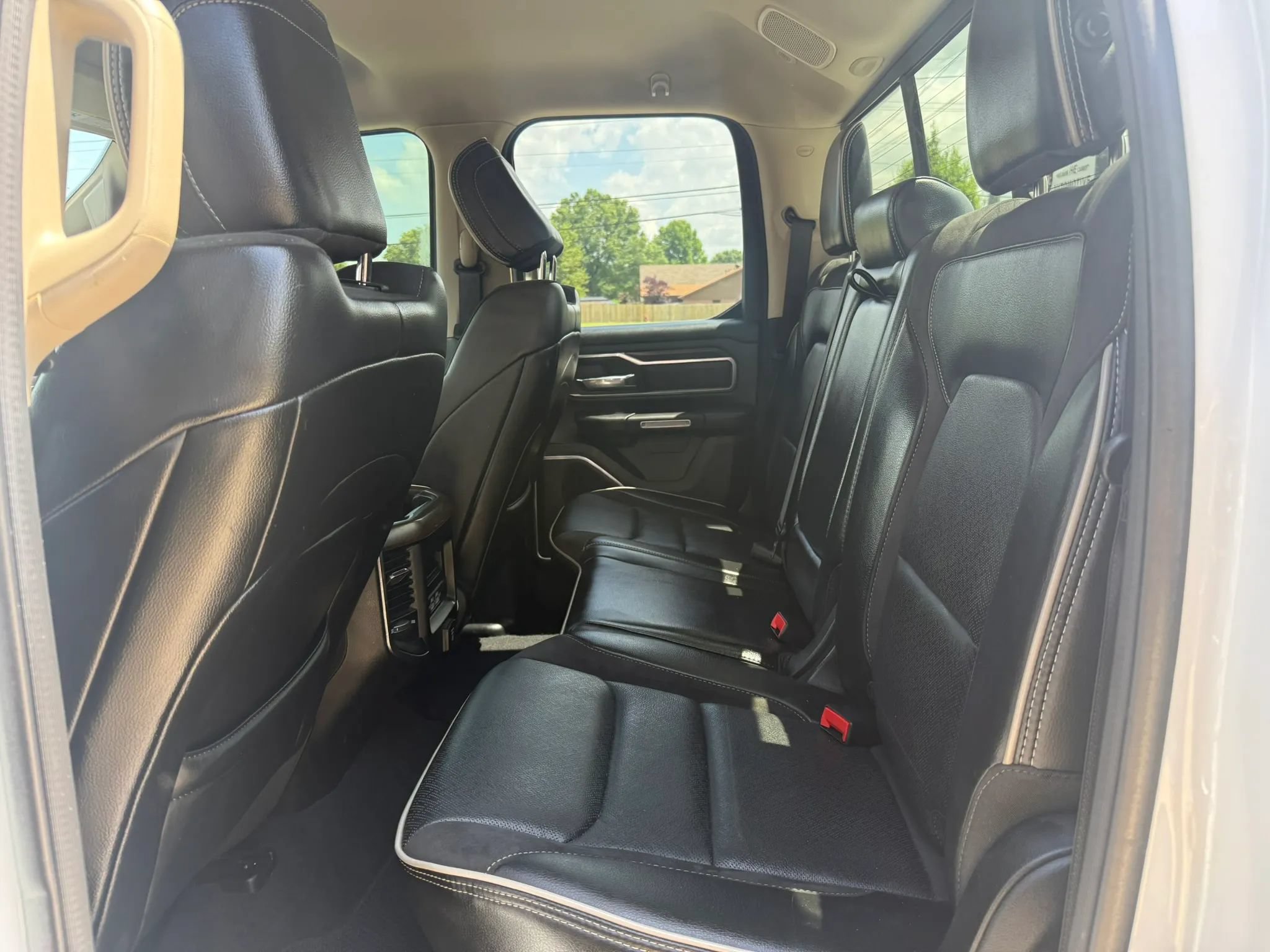 Used 2021 RAM 1500 Laramie RWD image 15