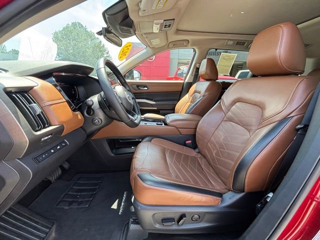 Used 2023 Nissan Pathfinder Platinum w/ Cargo Package AWD/4WD image 76