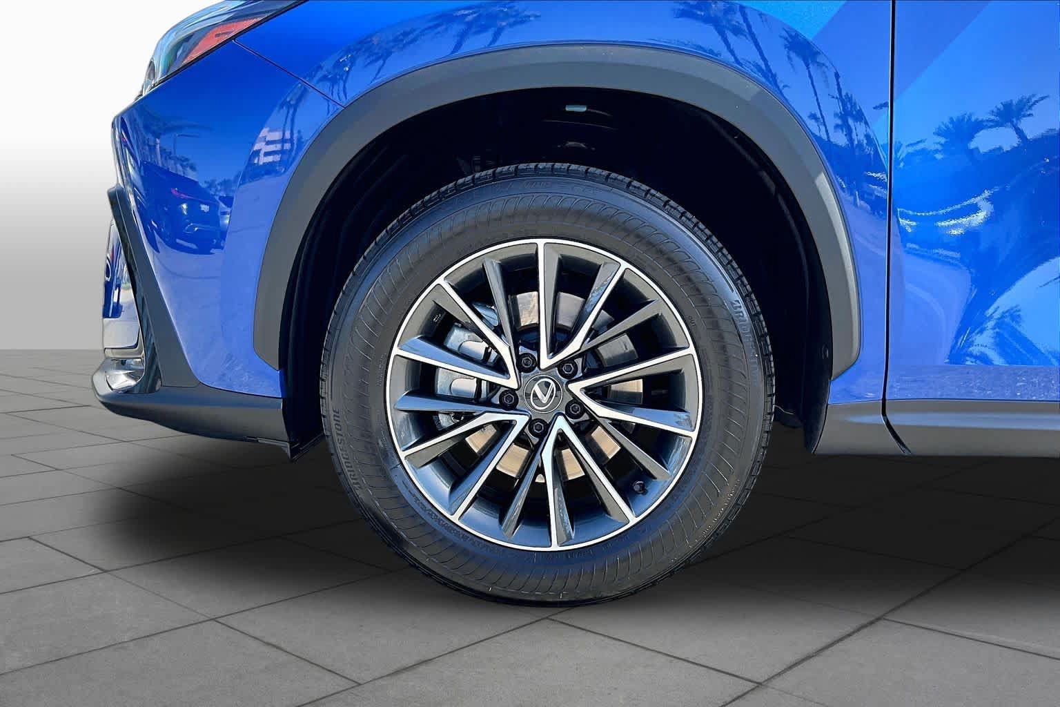 Certified 2024 Lexus NX 250 FWD image 10