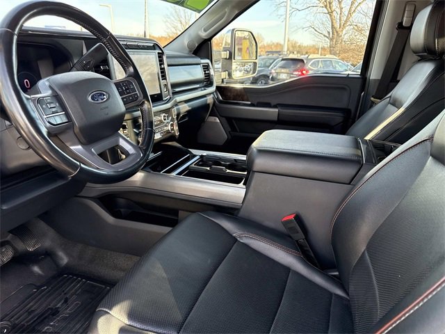 Used 2023 Ford F350 Lariat w/ Chrome Package image 15