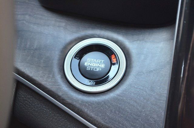 New 2025 Jeep Grand Cherokee Limited w/ Black Appearance Package image 23