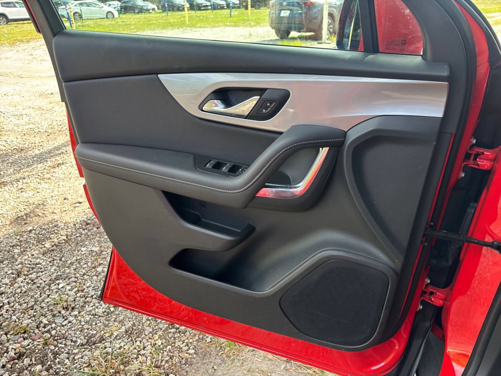 Used 2025 Chevrolet Blazer LT FWD image 18