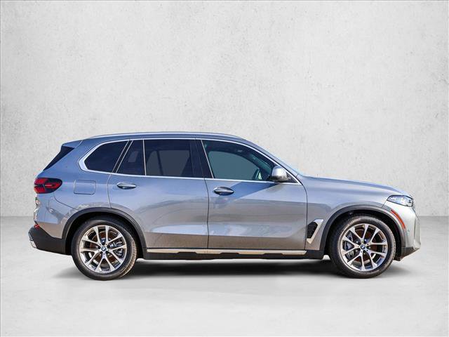 Used 2026 BMW X5 xDrive50e w/ Executive Package AWD/4WD image 4