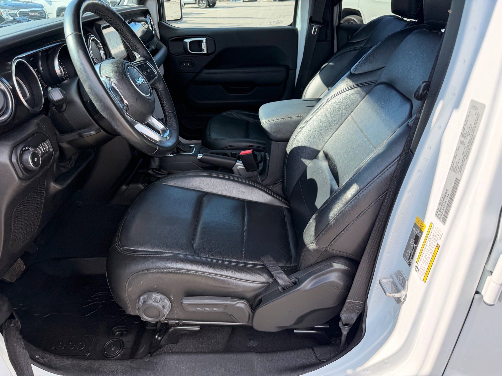 Used 2021 Jeep Wrangler Unlimited Sahara image 12