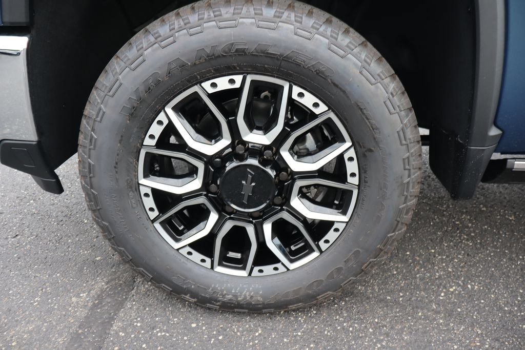 New 2026 Chevrolet Silverado 2500 LTZ w/ LTZ Convenience Package AWD/4WD image 29