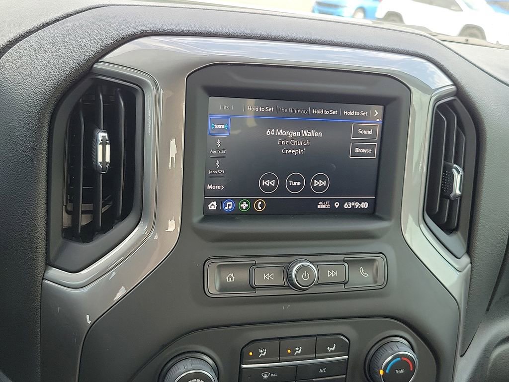 Used 2023 Chevrolet Silverado 2500 Custom w/ Gooseneck/5TH Wheel Package AWD/4WD image 15