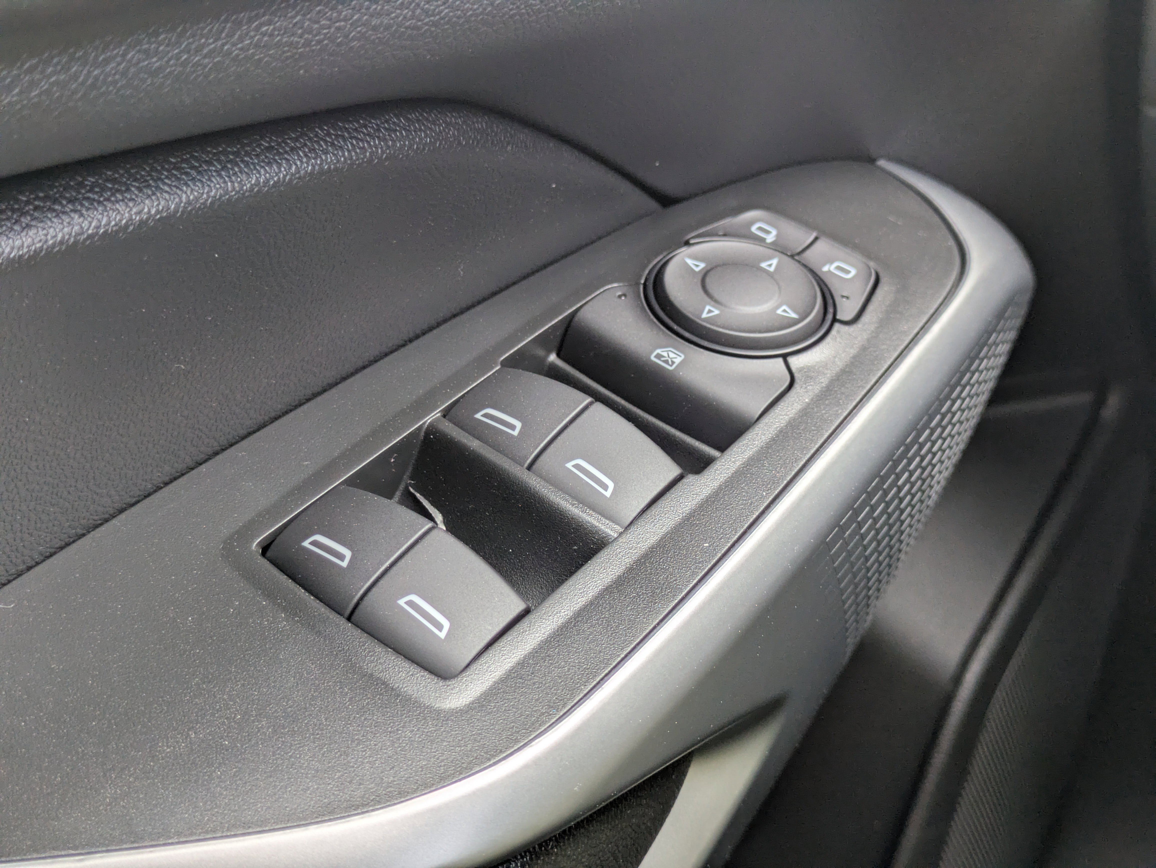 New 2026 Chevrolet Trax RS image 24