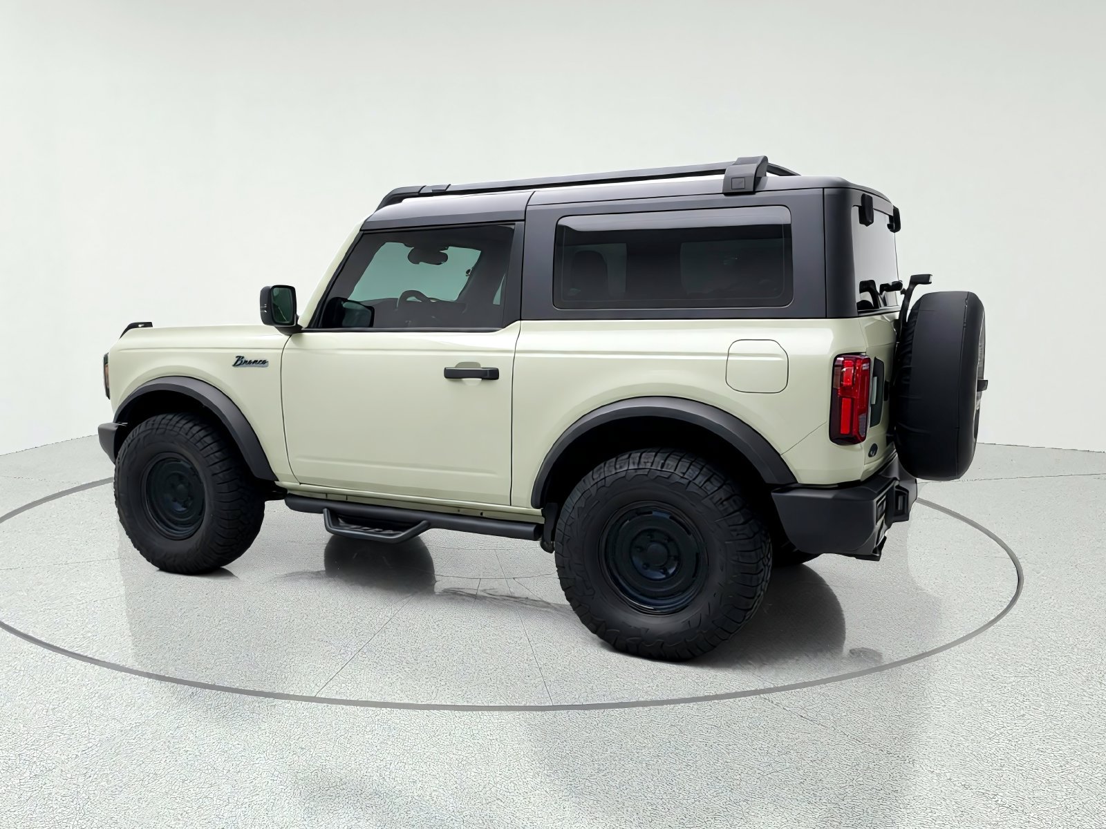 Used 2025 Ford Bronco 2-Door AWD/4WD image 5