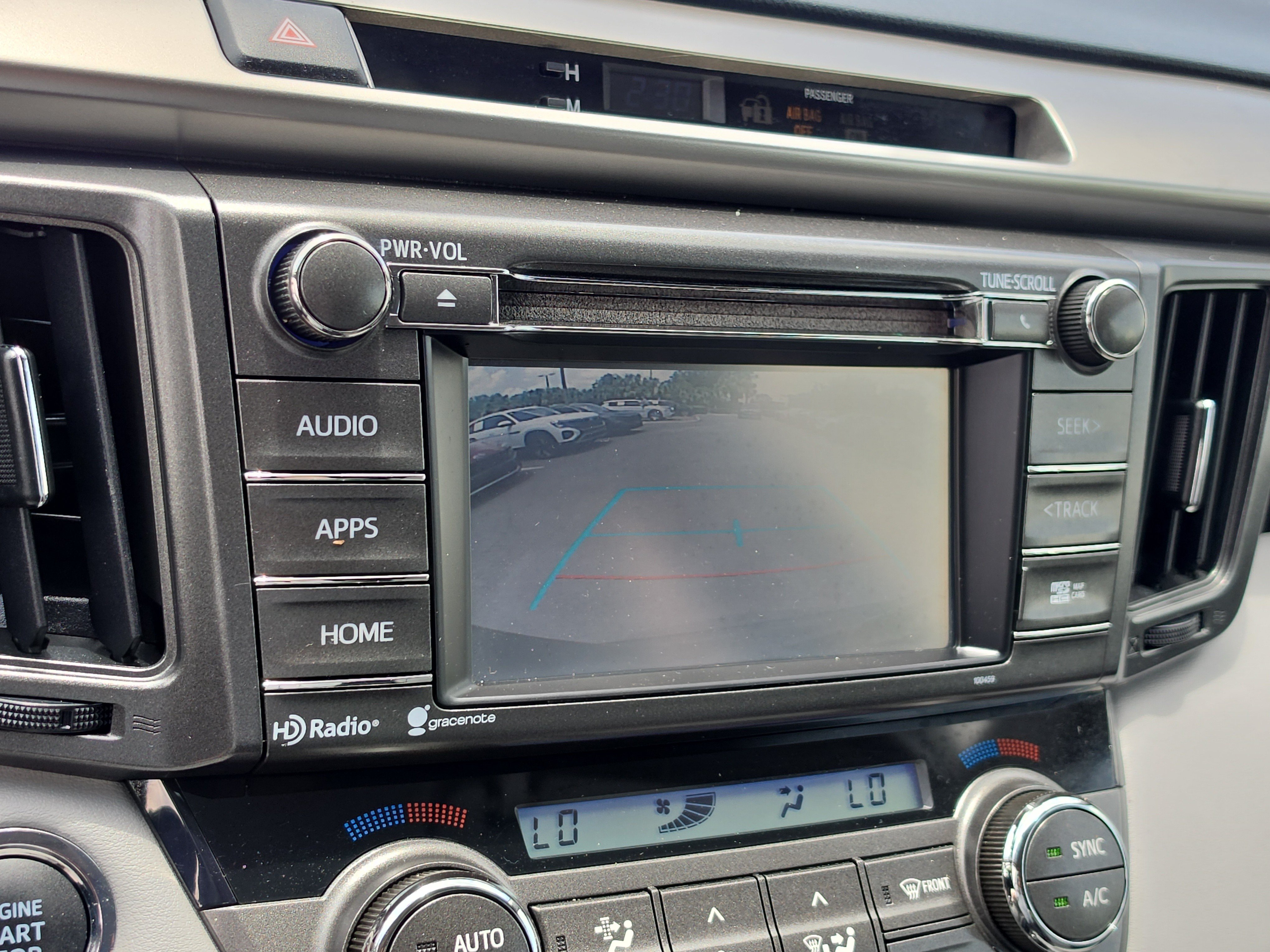 Used 2015 Toyota RAV4 Limited AWD/4WD image 25